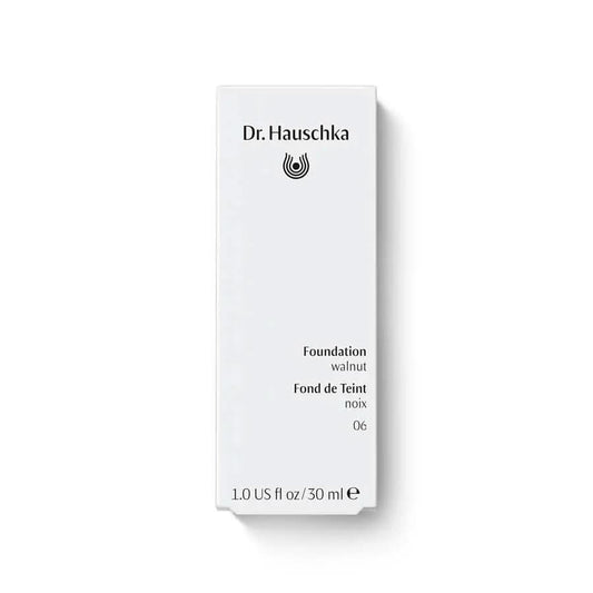 Dr. HAUSCHKA Foundation 30ml (06 Walnut) | Dr. HAUSCHKA | AbsoluteSkin