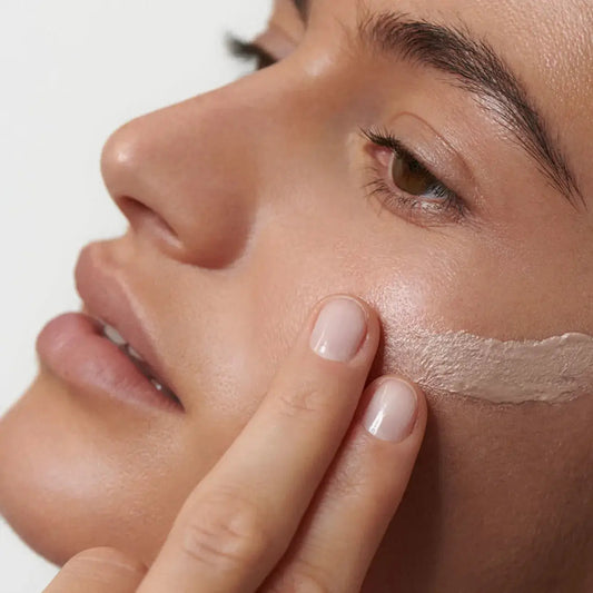 Dr. HAUSCHKA Illuminating Fluid 30ml | Dr. HAUSCHKA | AbsoluteSkin