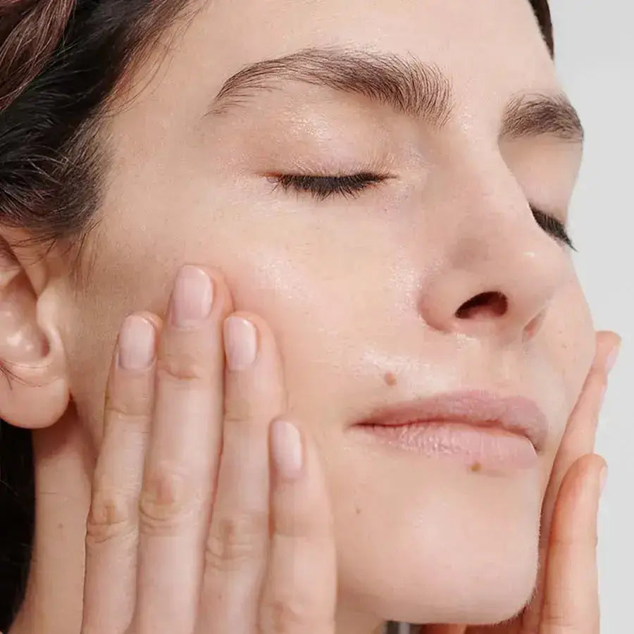 Dr. HAUSCHKA Regenerating Rhythmic Treatment 40ml | Dr. HAUSCHKA | AbsoluteSkin